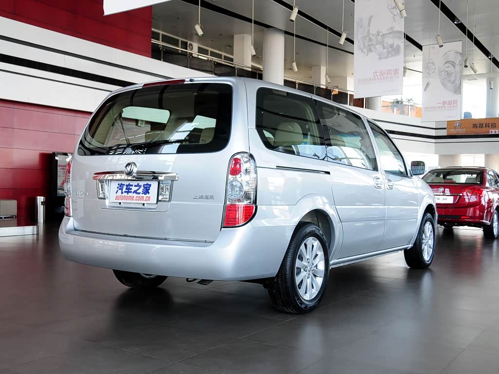 上汽通用别克 别克gl8 2014款 2.4l 经典版