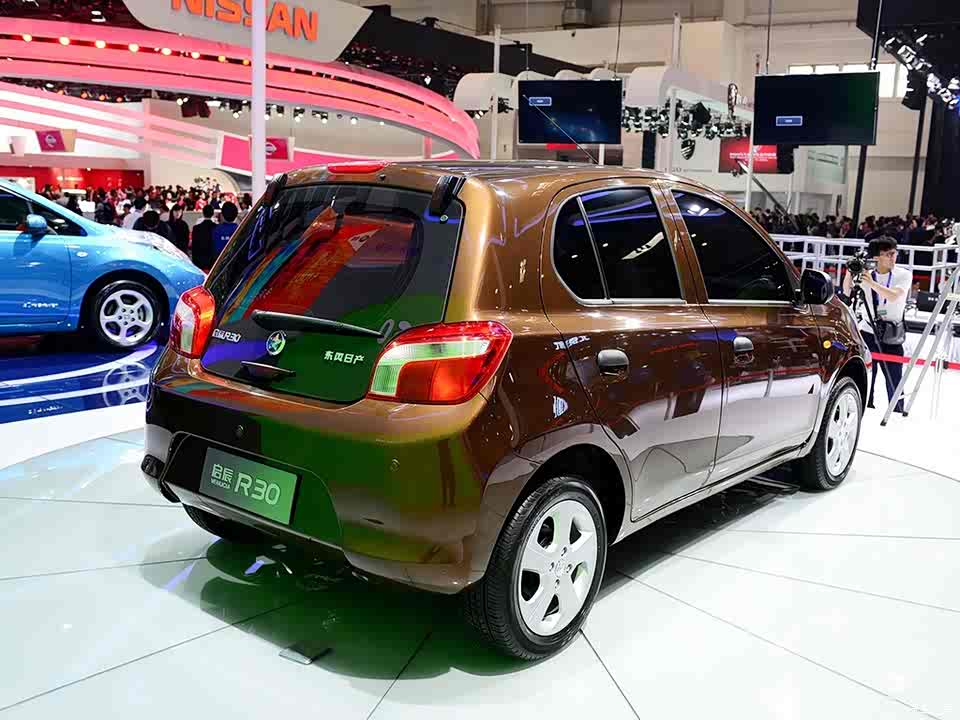 东风日产 启辰r30 2014款 1.2l 手动尊享版