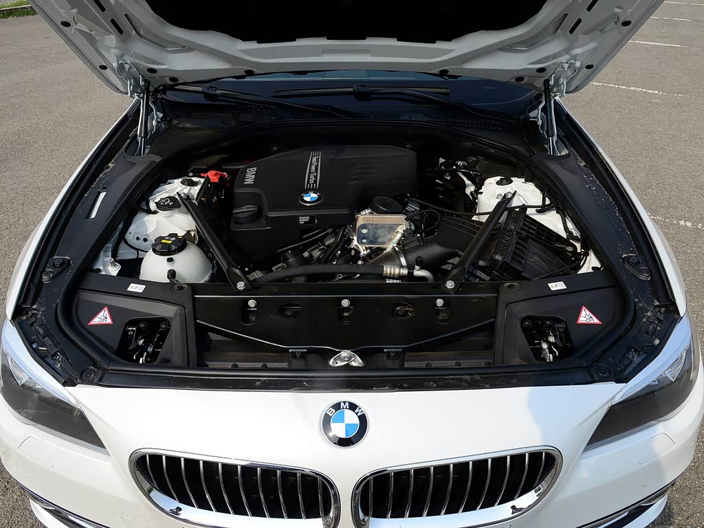 华晨宝马 宝马5系 2014款 528li xdrive豪华设计套装