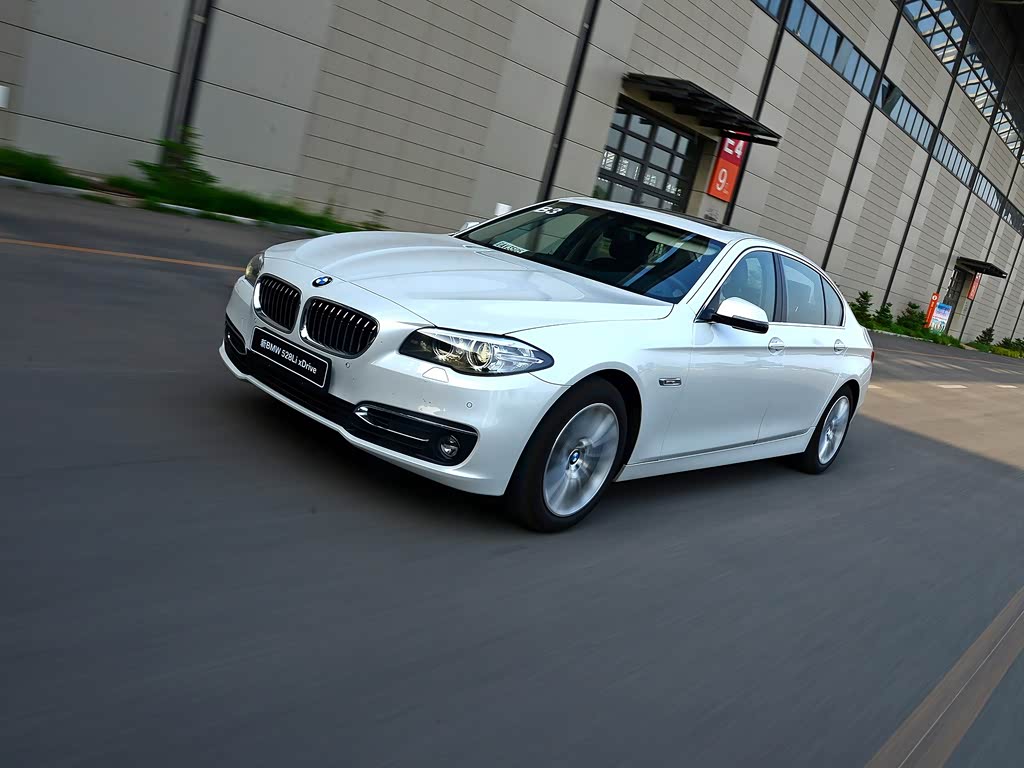 华晨宝马 宝马5系 2014款 528li xdrive豪华设计套装