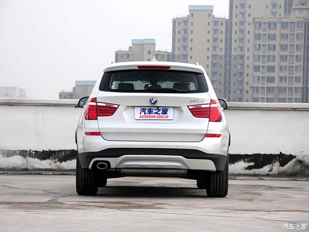 宝马x3正价销售中 目前售价63.69万元起