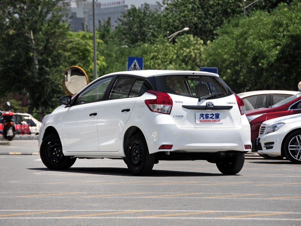 廣汽豐田 yaris l 致炫 2014款 1.3l 手動靈動版