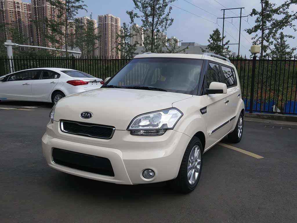 东风悦达起亚 秀尔 2013款 1.6l at gl