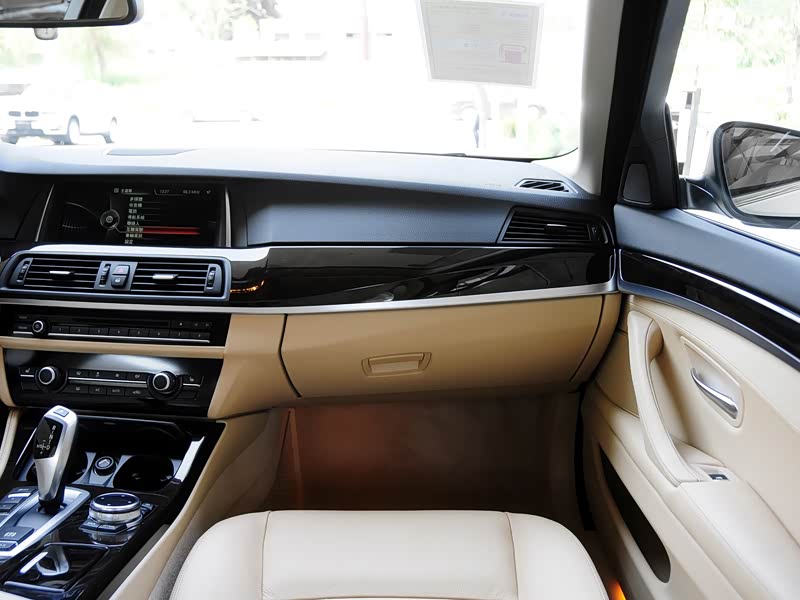 华晨宝马 宝马5系 2014款 528li 领先型