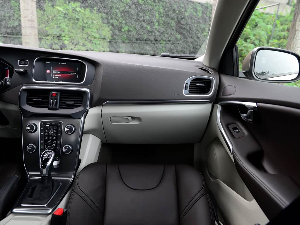 【图解图片_上海中升沃茂沃尔沃v40图片】-汽车之家