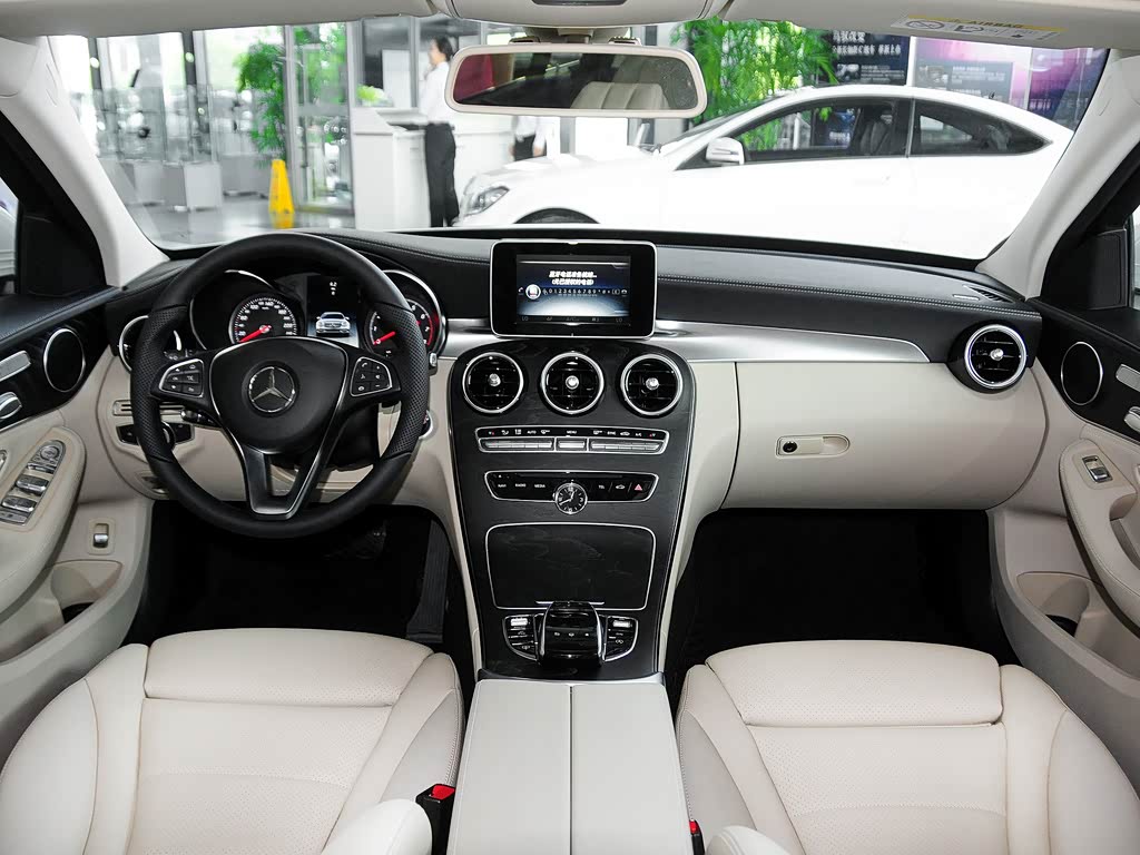 北京奔驰 奔驰c级 2015款 c 200 l 运动型