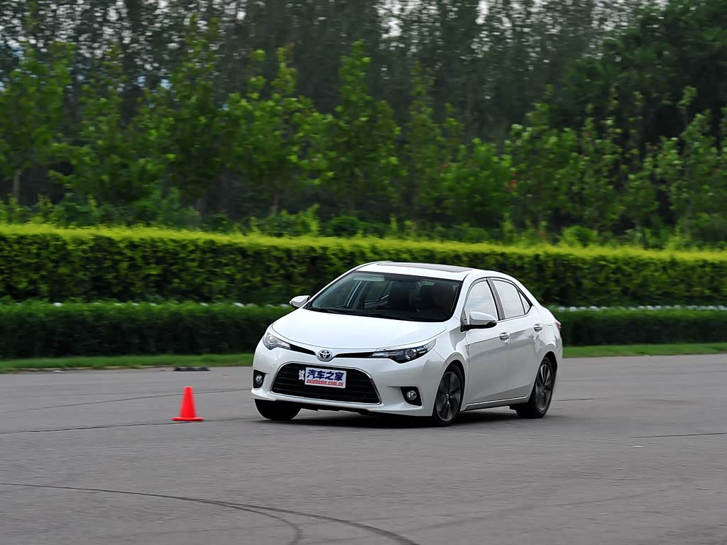 广汽丰田 雷凌 2014款 1.8v cvt豪华版