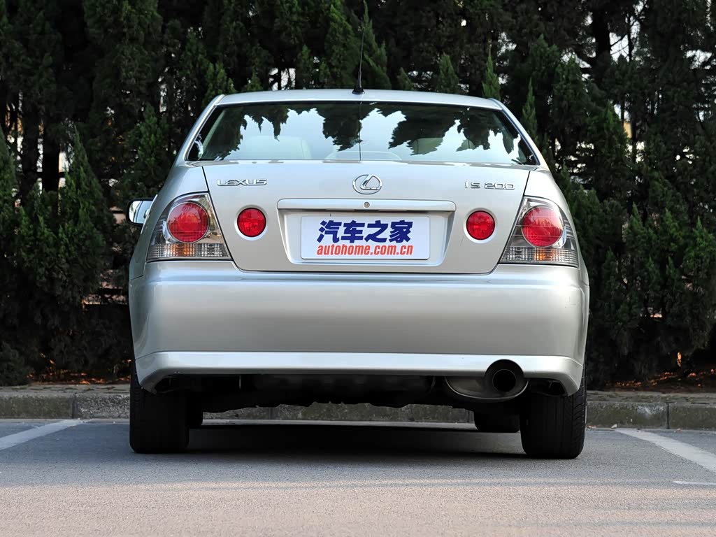 雷克萨斯 雷克萨斯is 1999款 基本型