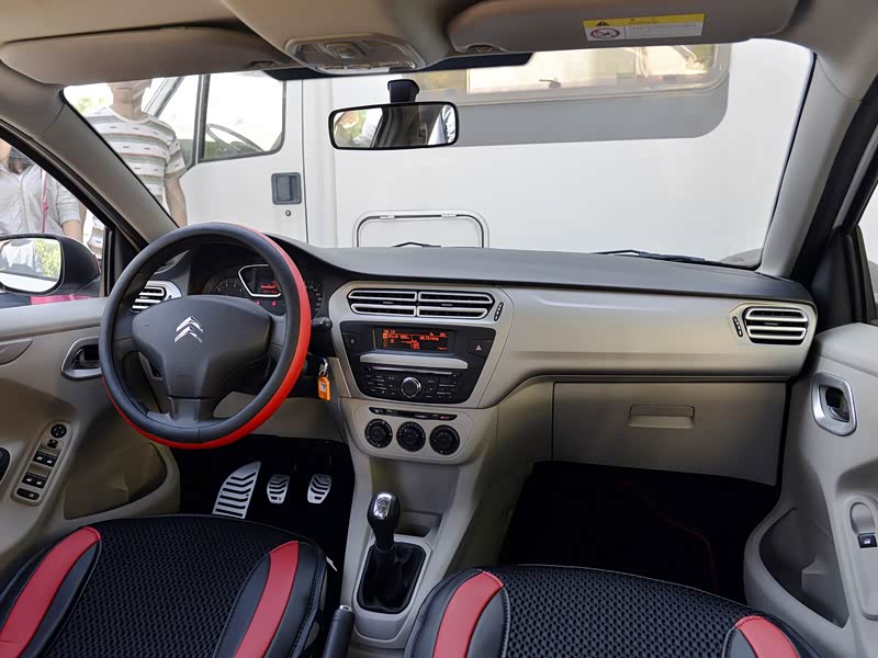 东风雪铁龙 爱丽舍 2014款 wtcc纪念版 1.6l 手动舒适型