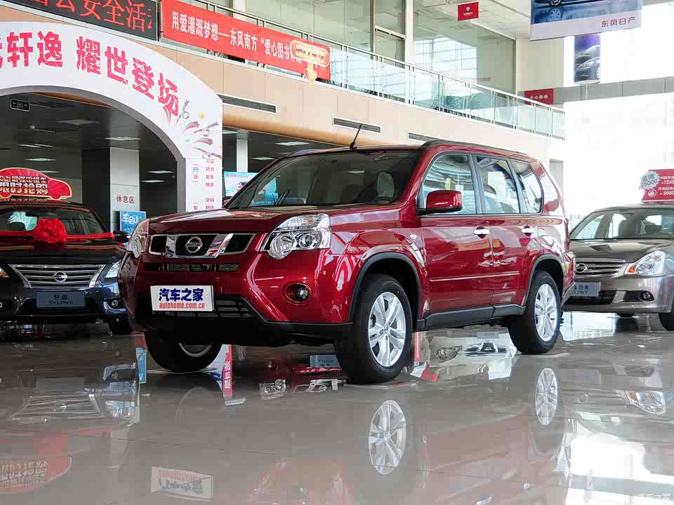 东风日产 奇骏 2012款 2.0l 手动舒适版 4wd