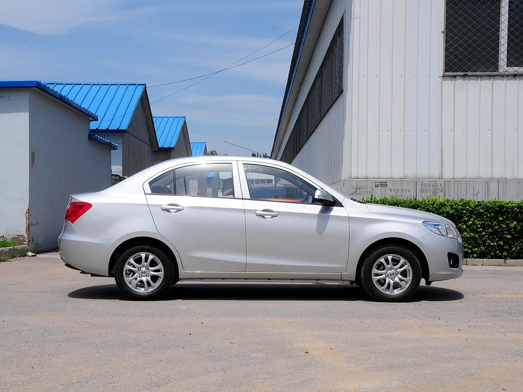 长安汽车 悦翔v3 2012款 1.3l 手动豪华型 国v