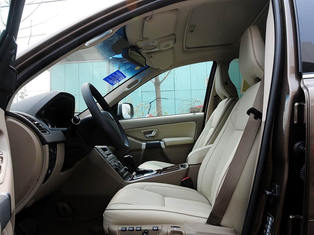 沃尔沃(进口) 沃尔沃xc90 2012款 改款 2.5t 行政版