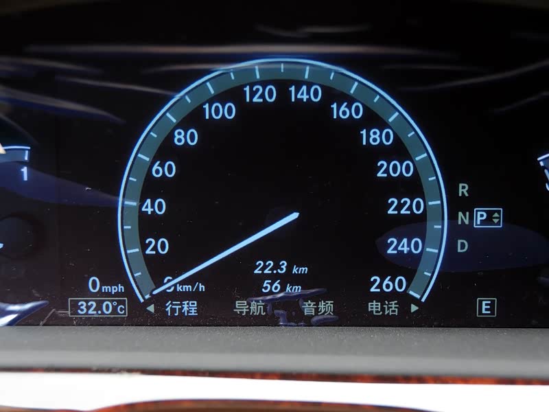 奔驰(进口) 奔驰s级 2010款 s 400 l hybrid 中控方向盘已经是最后一