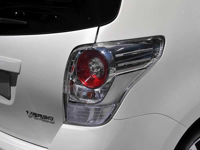 丰田(进口) verso 2010款 基本型