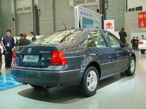 大众宝来价格表04年 800x0_q87_autohomecar__y_538740035984.jpg