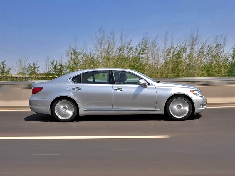 雷克萨斯 雷克萨斯ls 2010款 460l 尊贵版