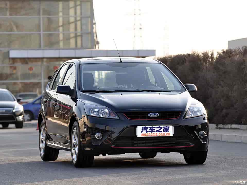 长安福特 福克斯 2010款 两厢 2.0l svp限量版