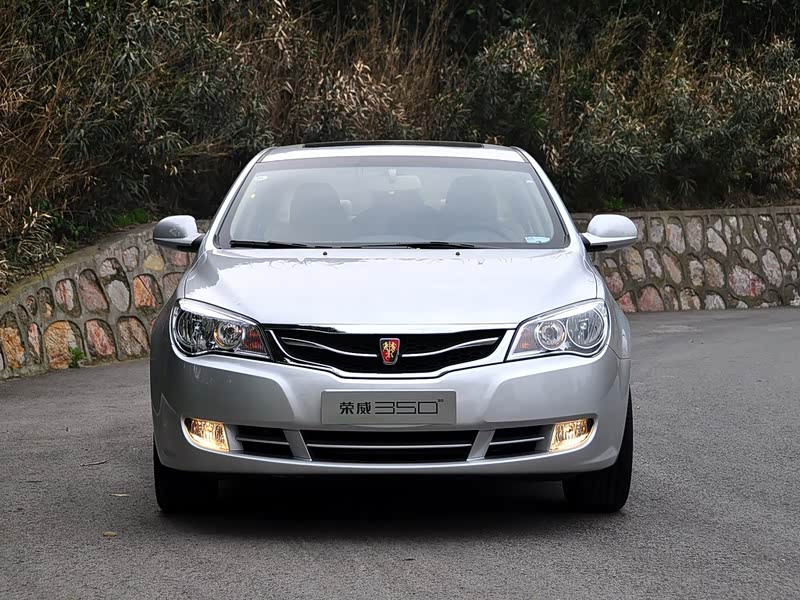 上汽集团 荣威350 2010款 350c 1.5l 手动迅智版