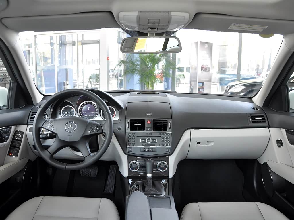 北京奔驰 奔驰c级 2010款 c 300 运动型 中控方向盘 已经是最后一张