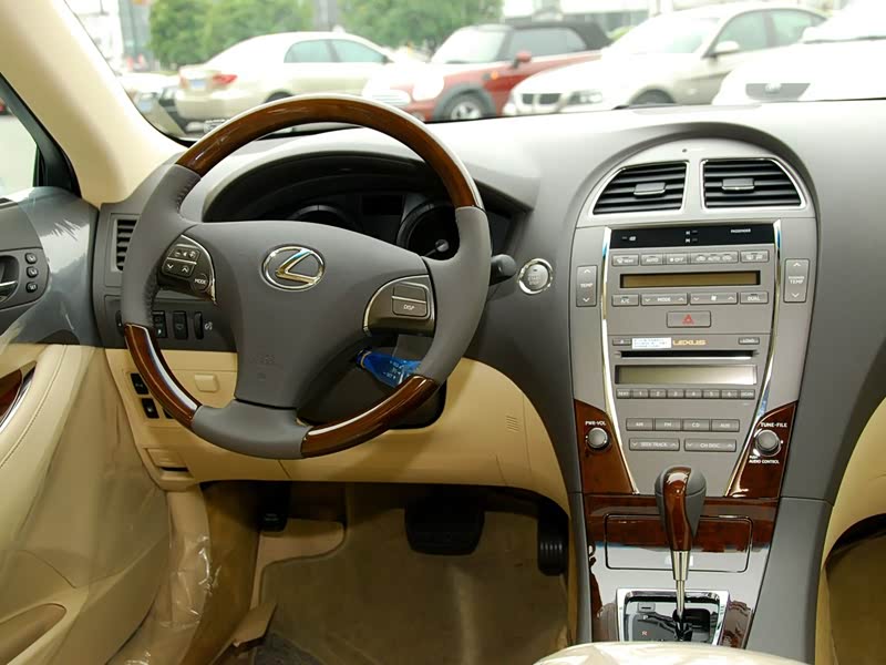 雷克萨斯 雷克萨斯es 2010款 350 典雅版 中控方向盘已经是最后一张