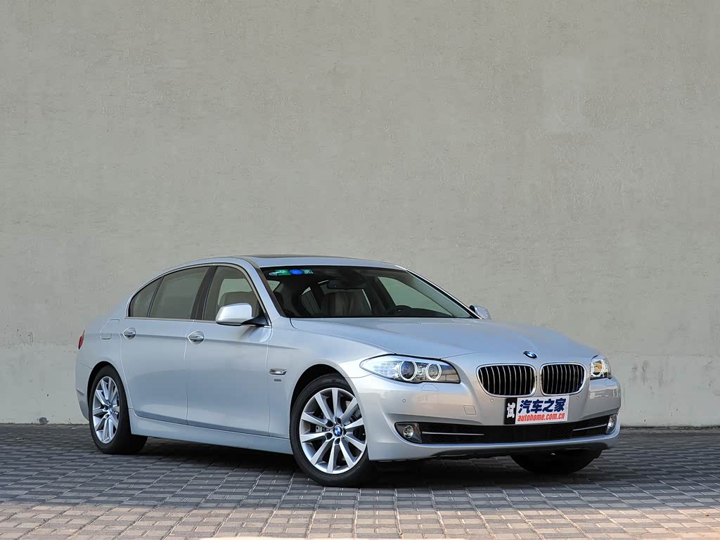 宝马5系 2011款 535li 行政型 泰坦银 车身外观 已经是最后一张,您还