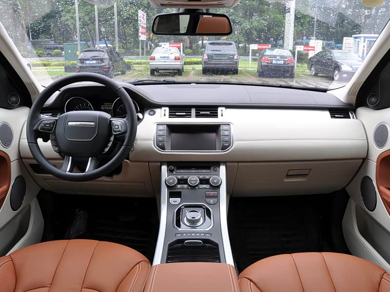 路虎(进口) 揽胜极光(进口) 2012款 2.0t 5门耀致版