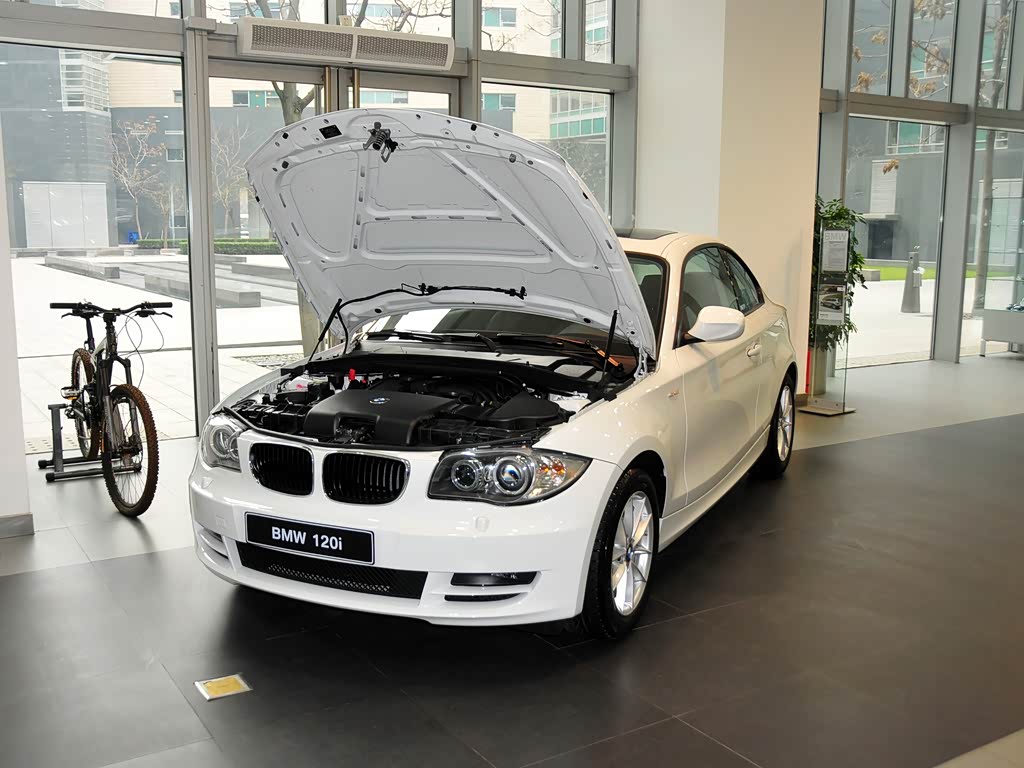 宝马(进口) 宝马1系(进口) 2011款 120i 双门轿跑车