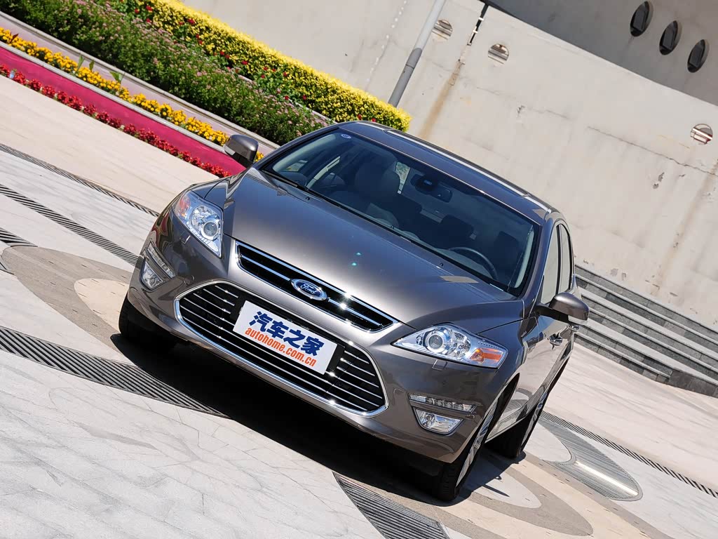 长安福特 蒙迪欧-致胜 2011款 2.0l gtdi240至尊型