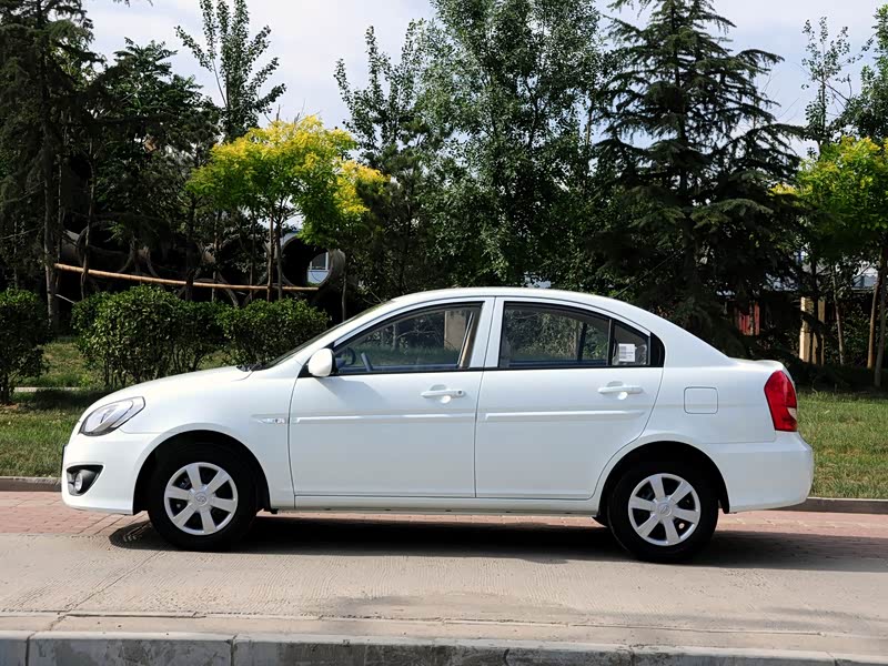 北京现代 雅绅特 2011款 1.4手动舒适型