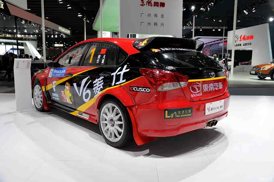 2014广州车展:东南v6菱仕crc赛车亮相